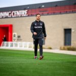 リバプールが来季からの話でシャビ・アロンソにコンタクトを取った（という噂）？