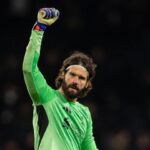 アリソンが1年延長(現契約のオプション)にサイン、2027年夏までリバプールでプレイすることに